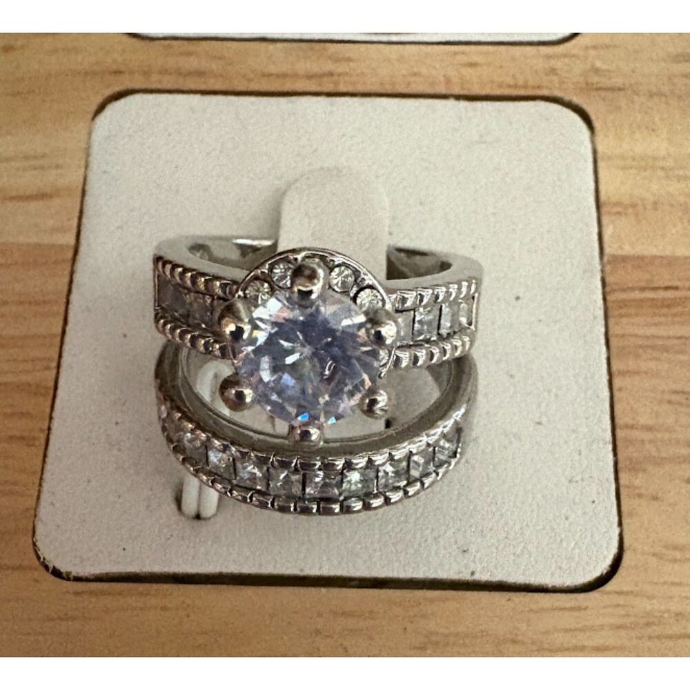 Exquisite Design With Zircon Stones Ring Set
